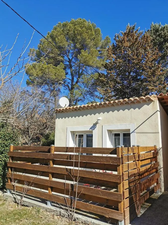 Apartment Studio Independant A 2 Minutes Du Golf Du Luberon Pierrevert